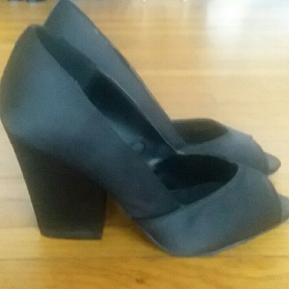 Forever 21 Peep-toe Block Heels - Picture 2 of 7